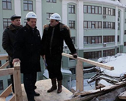 объезд строящихся зданий