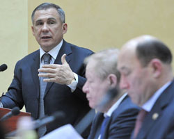 Р.Мнниханов